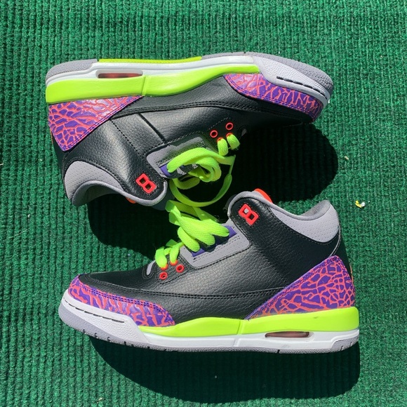 Jordan Shoes - Jordan 3 Retro Black Atomic Red Volt Size 4.5y